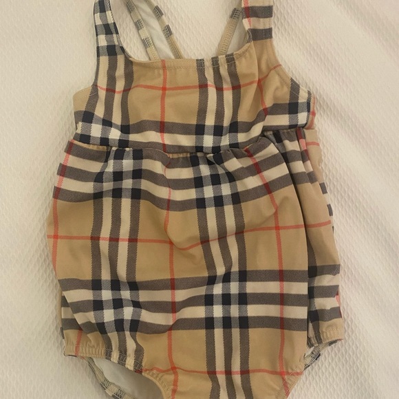 Burberry Other - Burberry Infant Girls' Suzanna One Piece